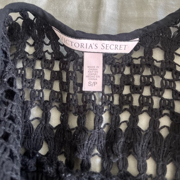 VICTORIA’s SECREt LACY ROMPER BEACH COVERUP - Picture 2 of 5